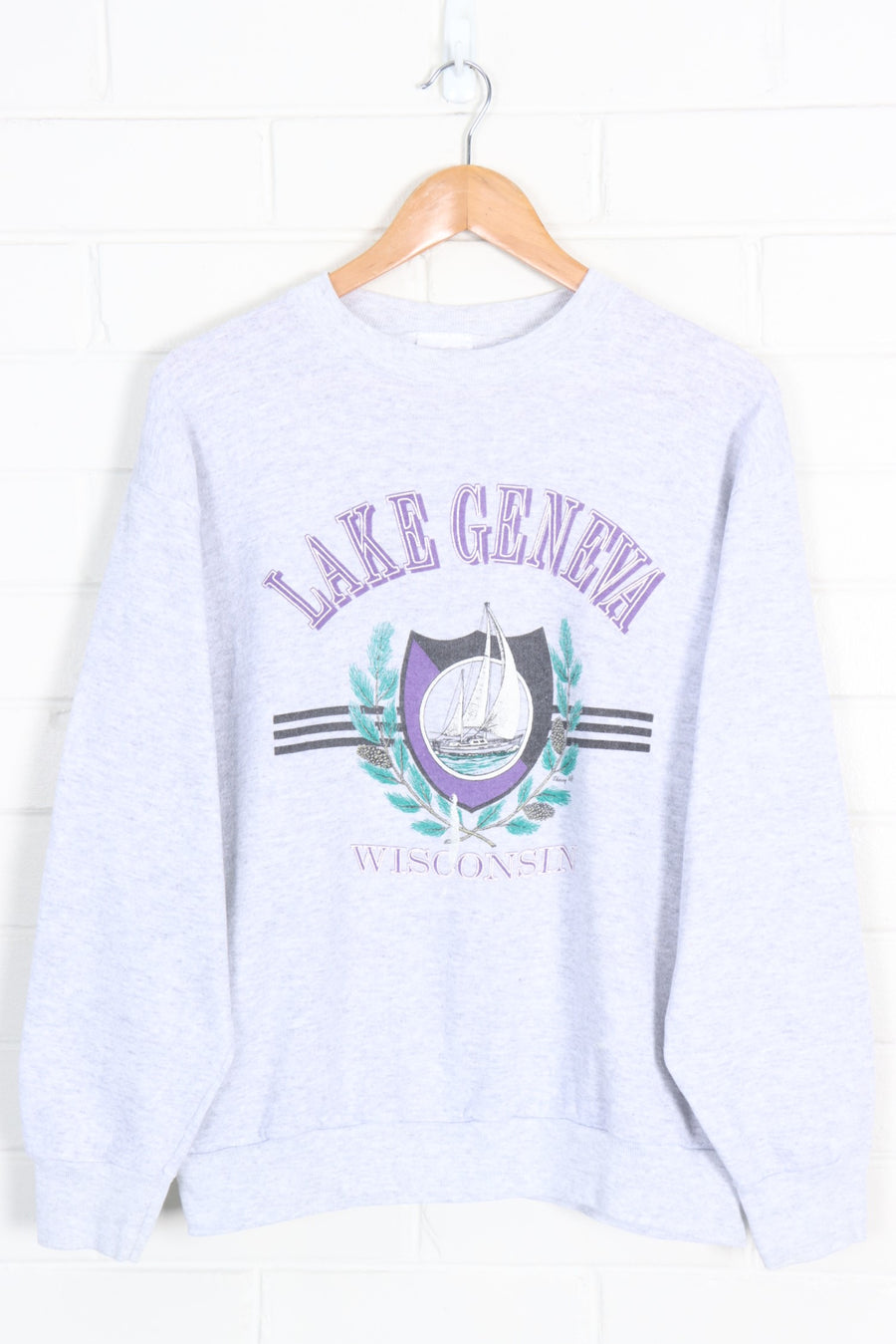 Lake Geneva Wisconsin Crest Sail Boat Sweatshirt USA Made (L-XL)