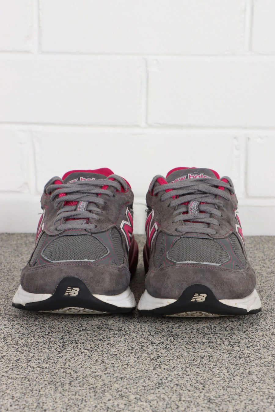 NEW BALANCE 990 Breast Cancer Awareness Grey Pink Sneakers (8.5)