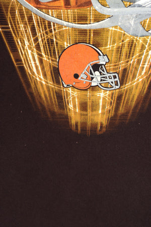 NFL Cleveland Browns Glow Helmet T-Shirt (L)