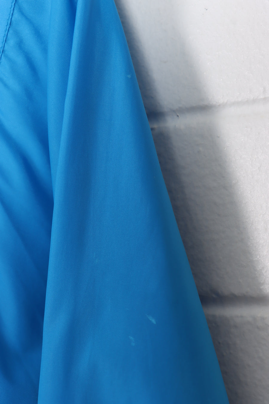 NIKE Blue Embroidered Logo Retractable Hood Lightweight Windbreaker (XL-XXL) - Vintage Sole Melbourne