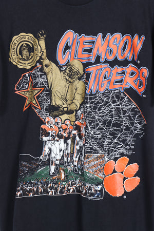 NUTMEG Clemson Tigers College Football Map & Team Print (M-L) - Vintage Sole Melbourne