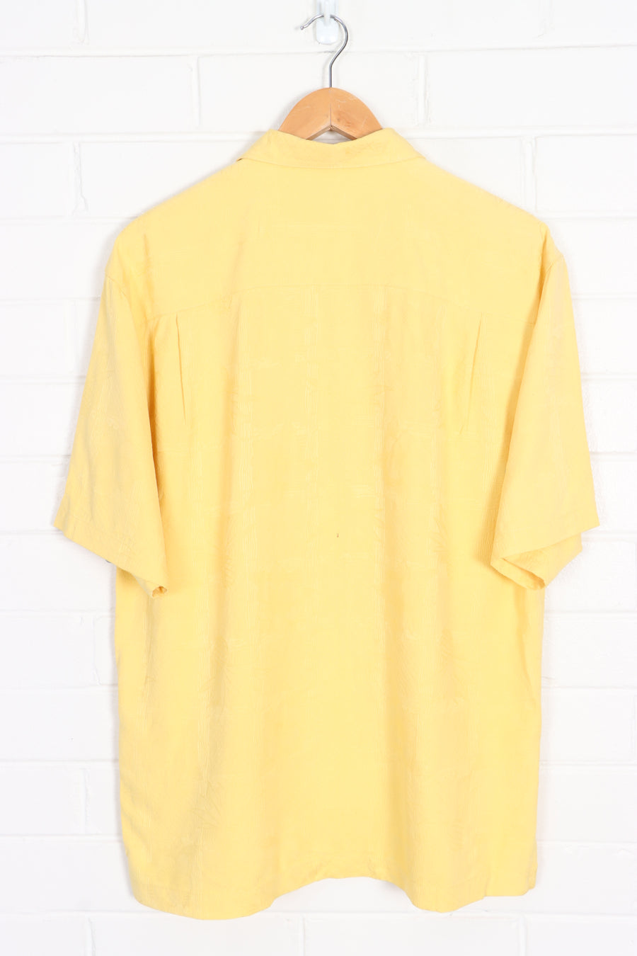 TOMMY BAHAMA Yellow Embossed Pineapples Hawaiian Silk Shirt (L)