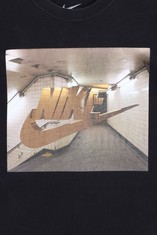 NIKE Gold Logo Subway Graphic T-Shirt (S)